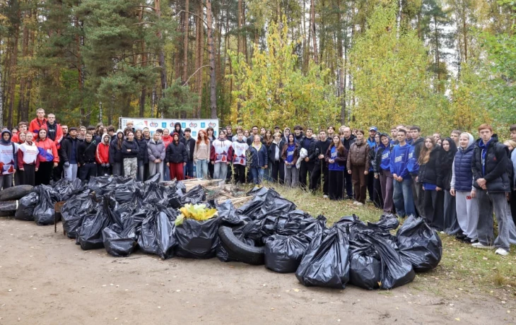 Молодёжный субботник прошёл на берегу озера Стрелка в Раменском Молодёжный субботник прошёл на берегу озера Стрелка в Раменском